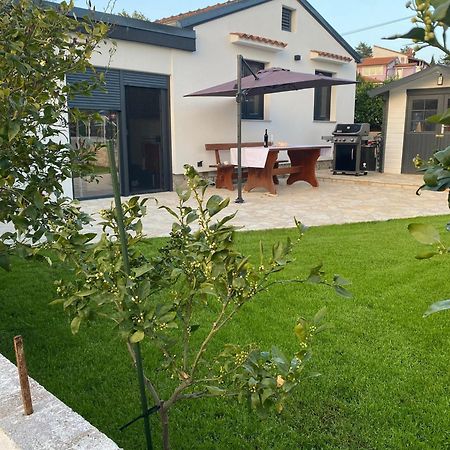 The House Villa Медулин Екстериор снимка